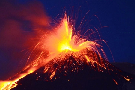 Esplosione-cratere-Etna.jpg